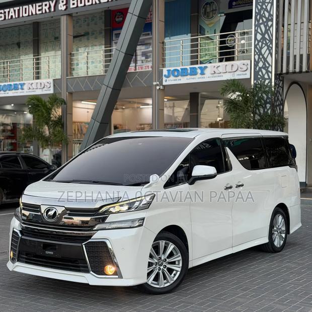 Toyota Vellfire 2015 White