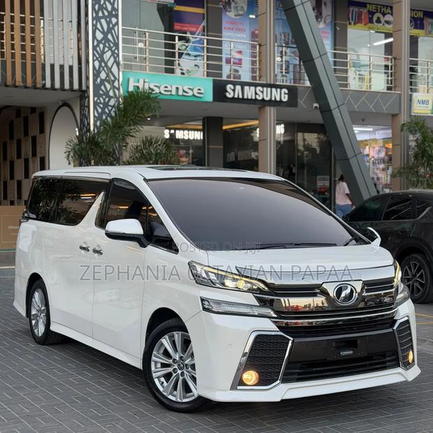 Toyota Vellfire 2015 White