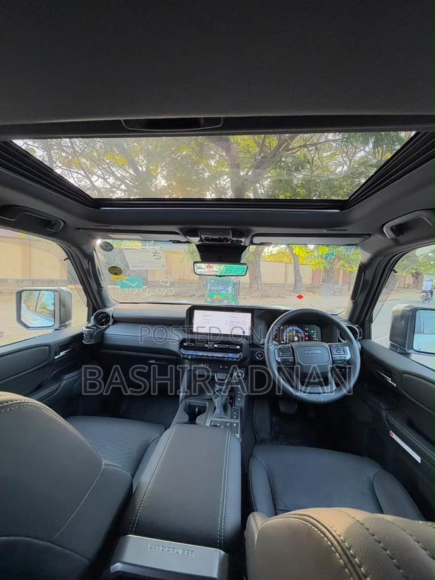 Toyota Land Cruiser Prado 2.8 2024 White