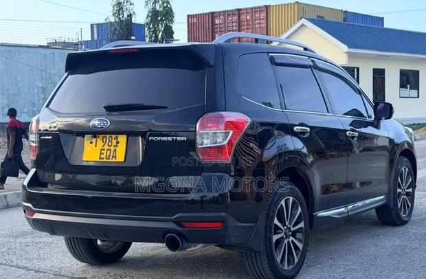 Subaru Forester 2014 Black