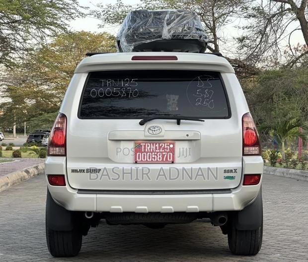 Toyota Hilux Surf 2.7 SSR 2006 White