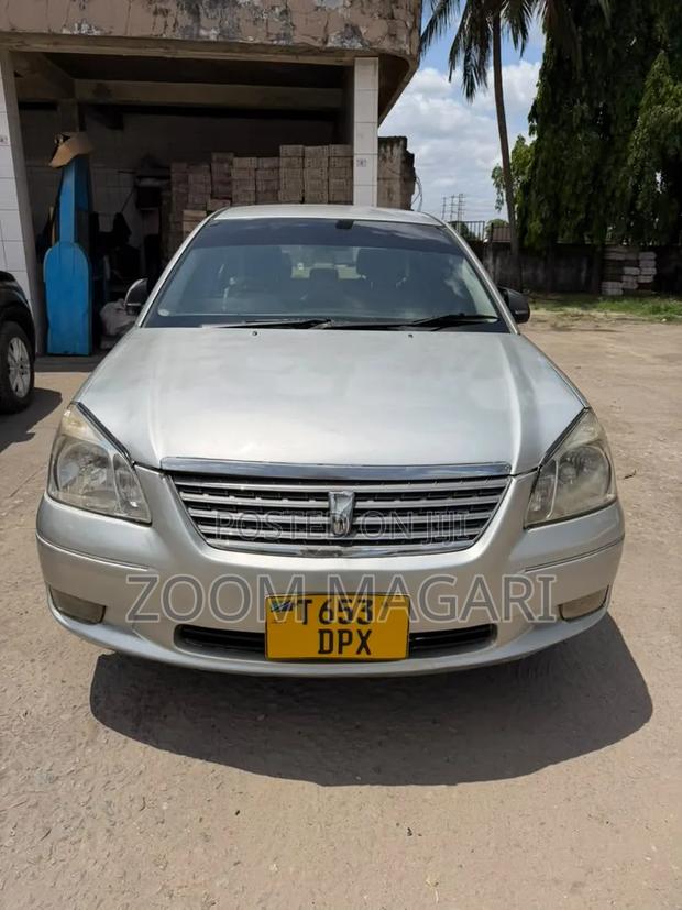 Toyota Premio 2002 Silver