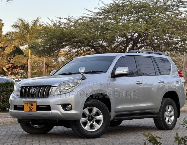 Toyota Land Cruiser Prado 2014 Silver