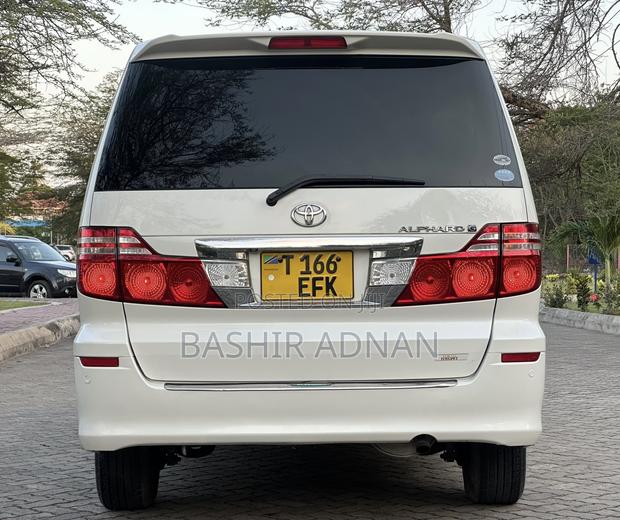 Toyota Alphard 2007 Pearl