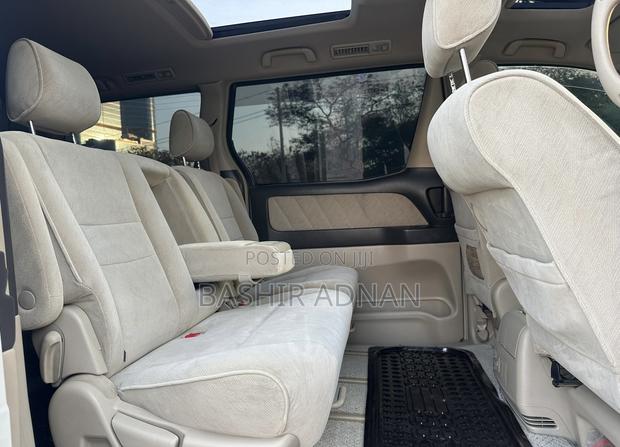 Toyota Alphard 2007 Pearl