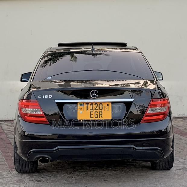 Mercedes-Benz C180 2013 Black
