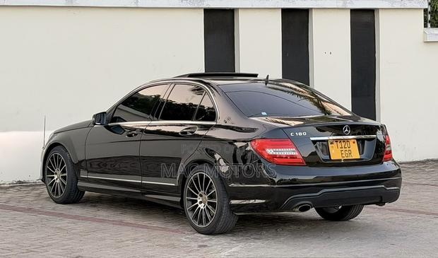 Mercedes-Benz C180 2013 Black