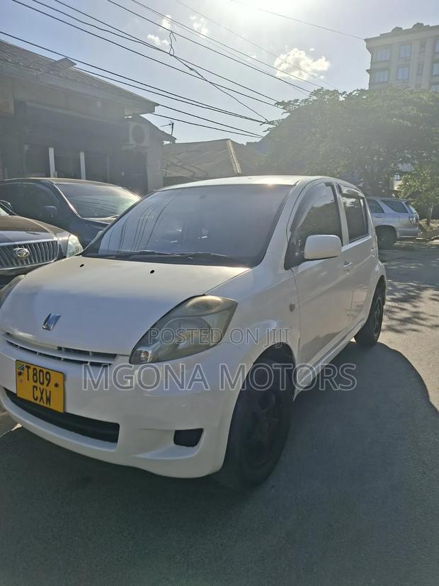 Toyota Passo 2006 White