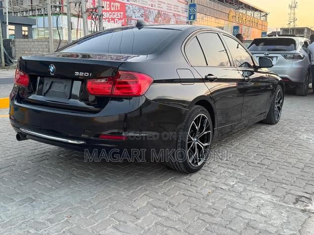 BMW 3 Series 320i RWD 2014 Black