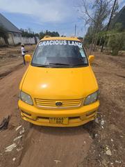 Toyota Noah 2004 Yellow for sale