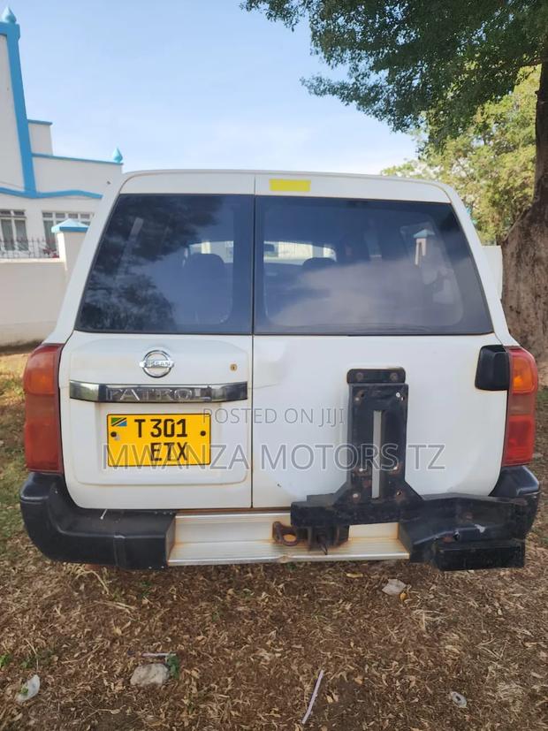 Nissan Patrol 2014 White