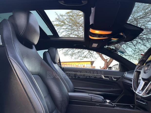 Mercedes-Benz E250 2015 Gold