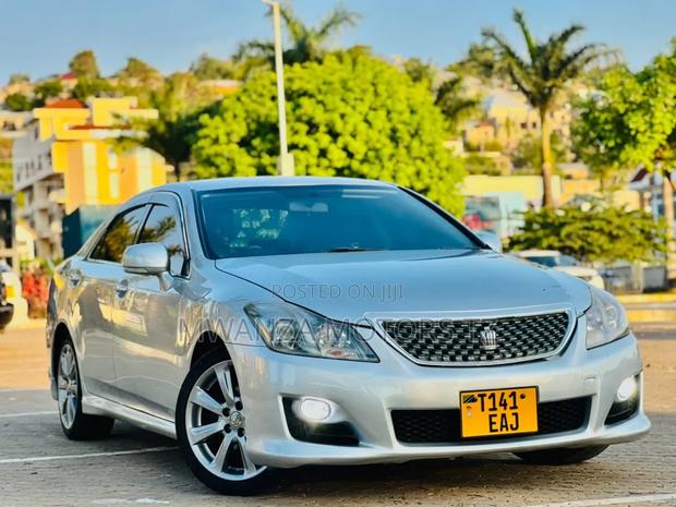 Toyota Crown 2008 Silver
