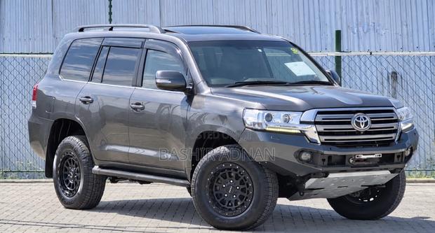 Toyota Land Cruiser 4.5 V8 TD 2019 Gray