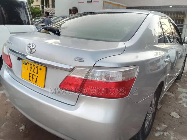 Toyota Premio 2009 Silver