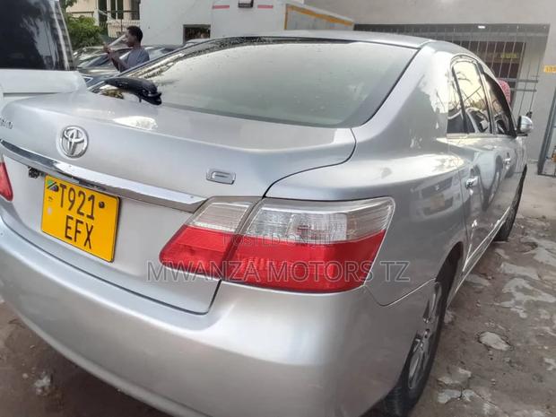 Toyota Premio 2009 Silver