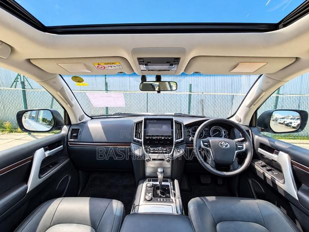 Toyota Land Cruiser 4.5 V8 TD 2019 Silver