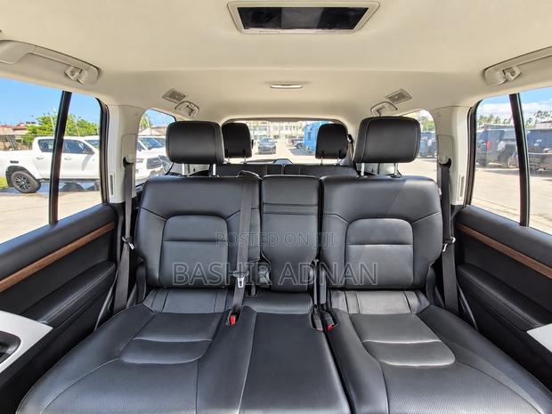 Toyota Land Cruiser 4.5 V8 TD 2019 Silver