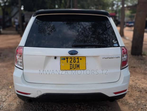 Subaru Forester 2009 Off white