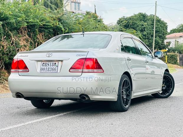 Toyota Crown 2007 Silver