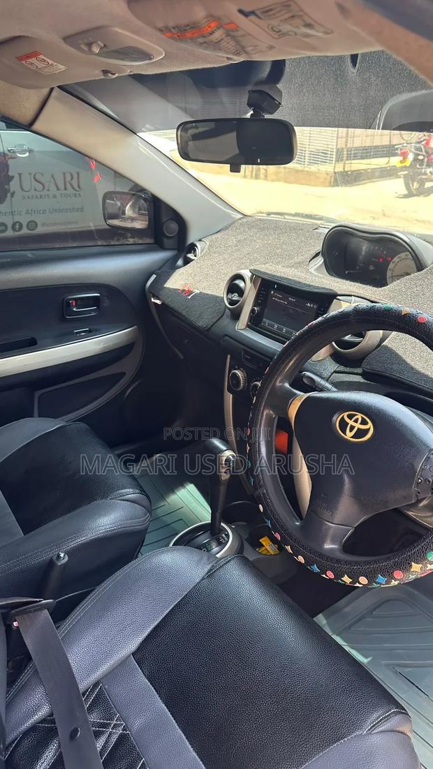 Toyota IST 2003 Black