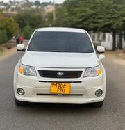 Subaru Forester 2010 Off white for sale