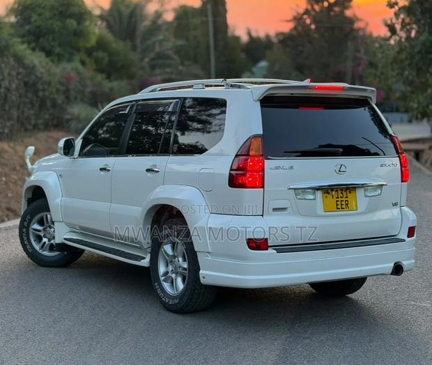 Toyota Land Cruiser Prado 2003 White