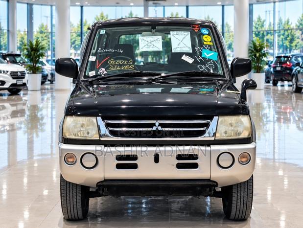 Mitsubishi Pajero 2004 Black