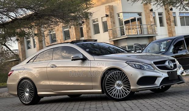 Mercedes-Benz E250 2015 Beige