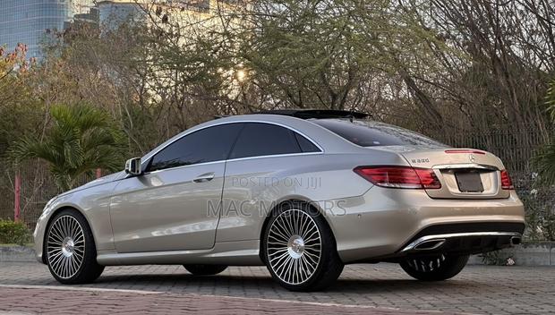 Mercedes-Benz E250 2015 Beige
