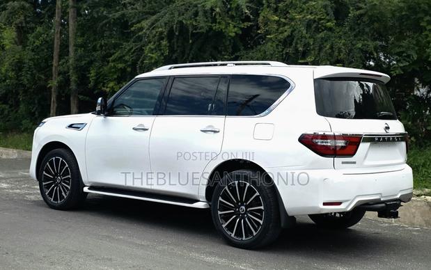 Nissan Patrol 2015 Pearl