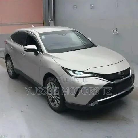 Toyota Harrier 2.0 2020 Brown
