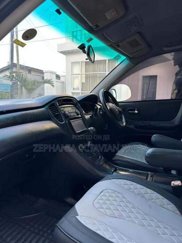 Toyota Kluger 2005 Black