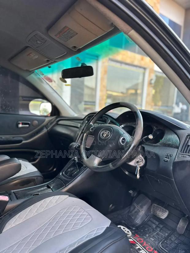 Toyota Kluger 2005 Black