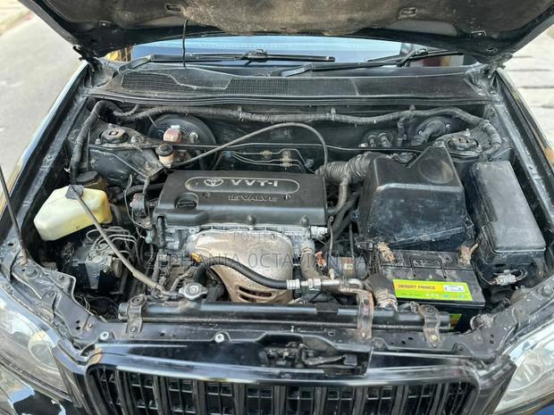 Toyota Kluger 2005 Black