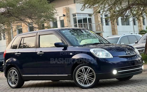 Mazda Verisa 2008 Blue