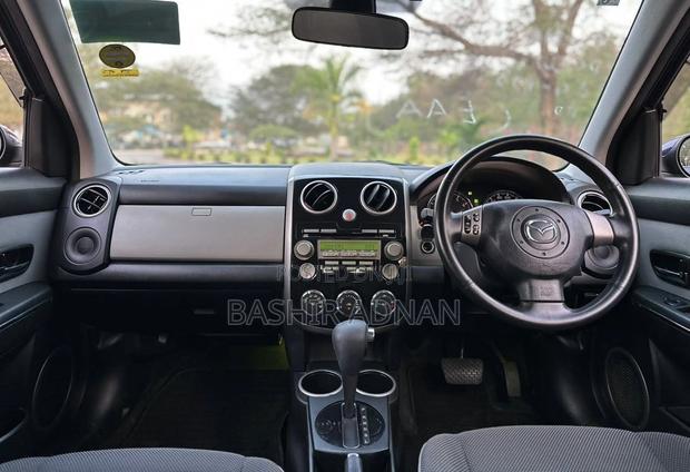 Mazda Verisa 2008 Blue
