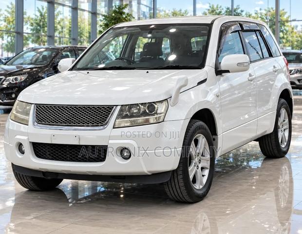 Suzuki Escudo 2007 White