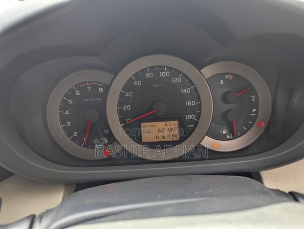 Toyota Vanguard 2008 Silver