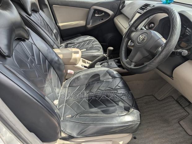 Toyota Vanguard 2008 Silver