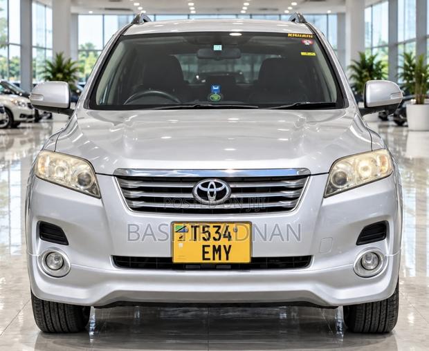 Toyota Vanguard 2008 Silver