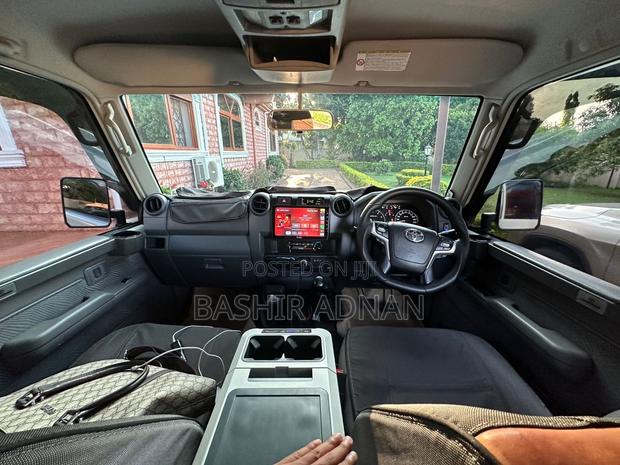 Toyota Land Cruiser 79 Series 2015 White