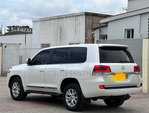 Toyota Land Cruiser 4.5 V8 VXR 2018 Pearl
