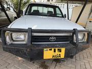 Toyota Hilux 2002 White for sale