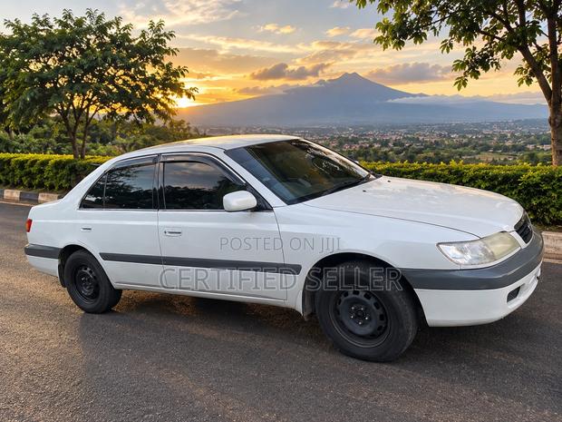 Toyota Corona Premio 2000 White