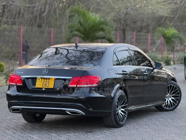 Mercedes-Benz E-Class 2015 Black