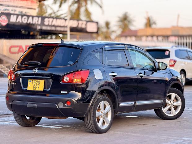 Nissan Dualis 2010 Black
