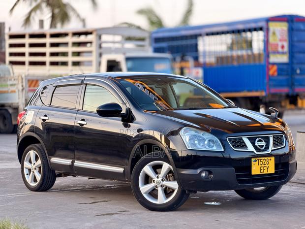 Nissan Dualis 2010 Black