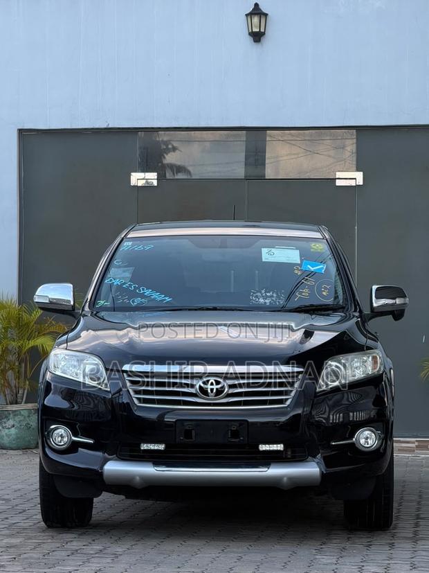 Toyota Vanguard 2011 Matt Black