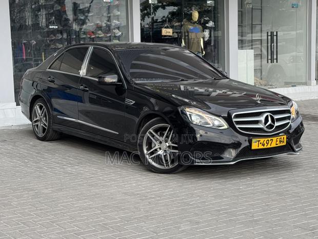 Mercedes-Benz E200 2015 Black